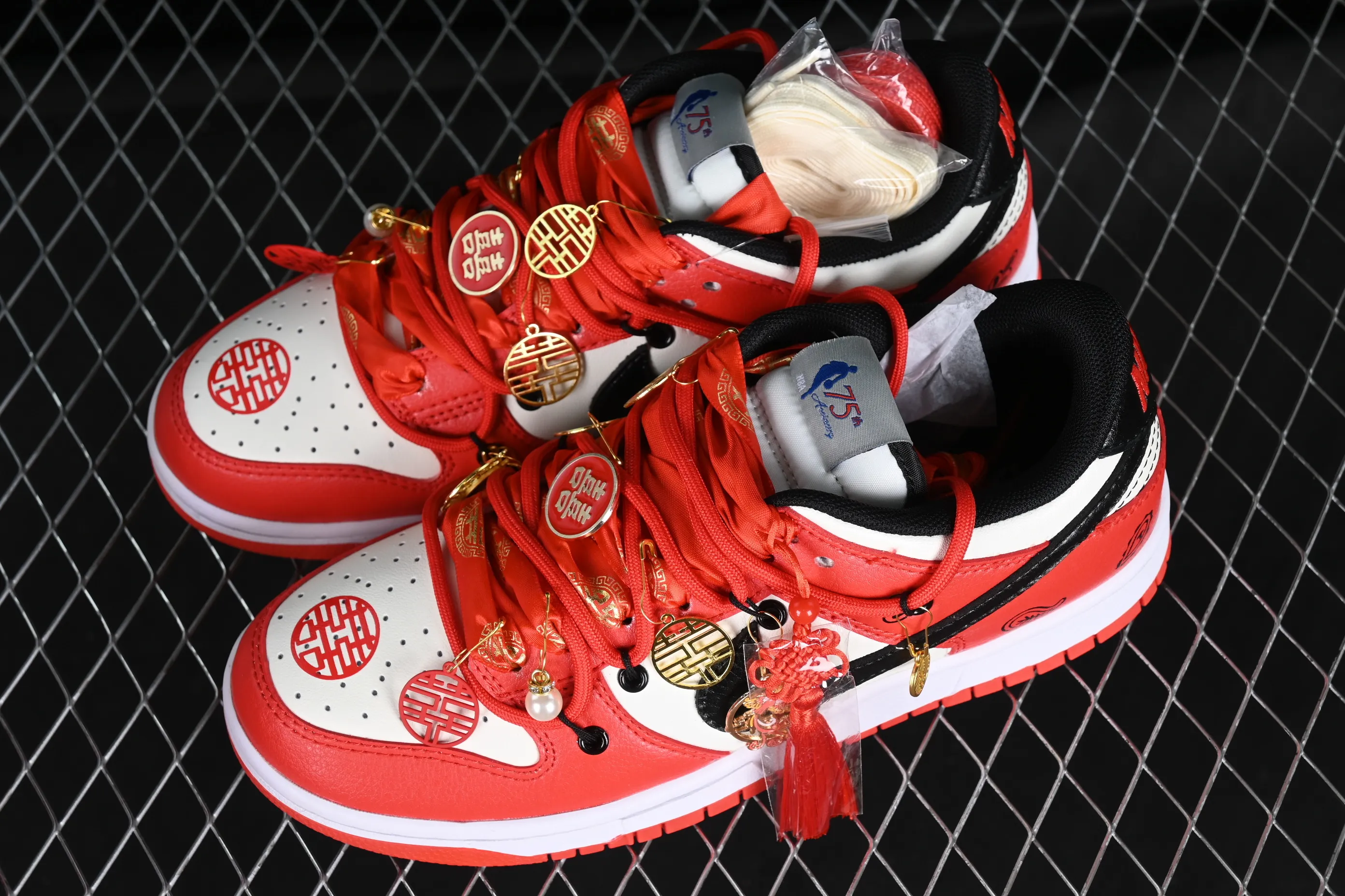 All Categories Nk SB Dunk Series Nk SB Dunk Low Low-top sneakers Nk Dunk Low EMB National trend Good alliance Festive wedding shoes Strappy low-top casual sneakers DD3363-100